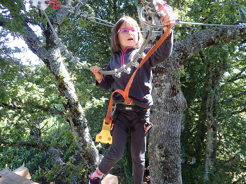 accrobranche-enfants-parc-loisirs-salles-curan-millau-rodez-aveyron