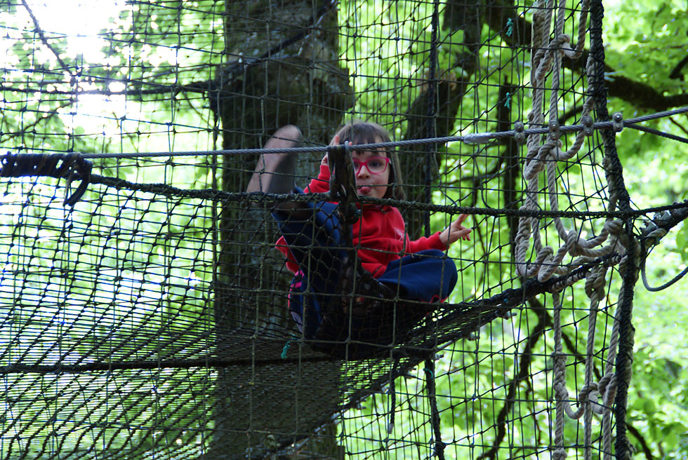 labyrinthe-chasse-au-tresor-aveyron-pareloup-salles-curan